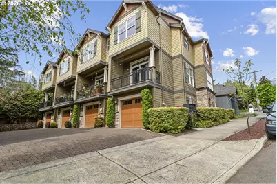 7503 SW Capitol Hwy, Portland, OR 97219 - Photo 1