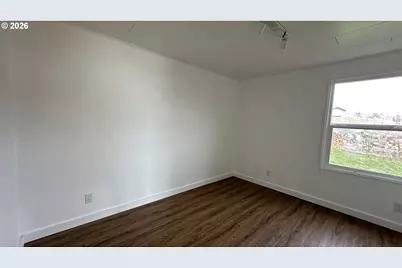 406 Ellsworth St, Fossil, OR 97830 - Photo 5