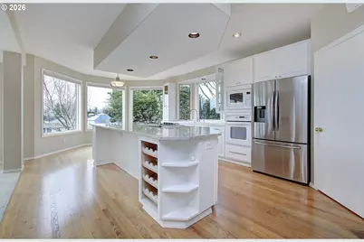 230 N Lotus Isle Dr, Portland, OR 97217 - Photo 23