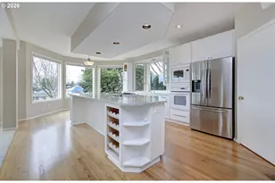 230 N Lotus Isle Dr, Portland, OR 97217 - Photo 23