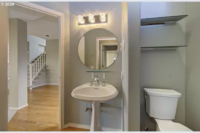 230 N Lotus Isle Dr, Portland, OR 97217 - Photo 27