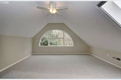 230 N Lotus Isle Dr, Portland, OR 97217 - Photo 43