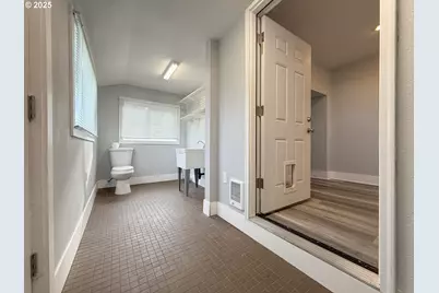 318 Willamette St, Oregon City, OR 97045 - Photo 37