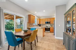 993 28th St, Hood River, OR 97031 - Photo 5