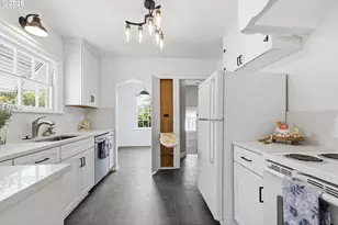 1694 Washington St, Eugene, OR 97401 - Photo 11