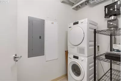 1310 NW Naito Pkwy #805, Portland, OR 97209 - Photo 27