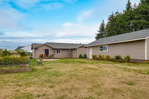 36211 SE Wildcat Mountain Dr, Eagle Creek, OR 97022 - Photo 33