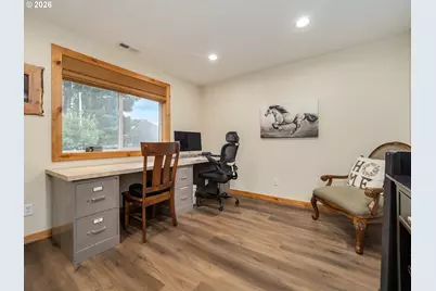 36211 SE Wildcat Mountain Dr, Eagle Creek, OR 97022 - Photo 27