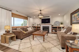 36211 SE Wildcat Mountain Dr, Eagle Creek, OR 97022 - Photo 9