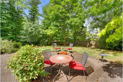9255 SW Boones Ferry Rd, Portland, OR 97219 - Photo 37