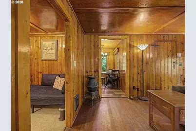 23060 E Wallace Ave, Welches, OR 97067 - Photo 17