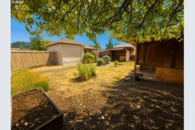 1664 Main St, Springfield, OR 97477 - Photo 17