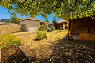 1664 Main St, Springfield, OR 97477 - Photo 17
