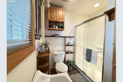 1664 Main St, Springfield, OR 97477 - Photo 13