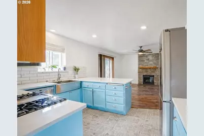 12409 NE 42nd St, Vancouver, WA 98682 - Photo 11