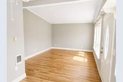 7724 N Edison St, Portland, OR 97203 - Photo 7