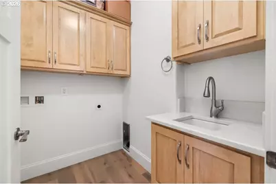17051 SE Manley St, Portland, OR 97236 - Photo 25