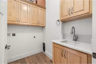 17051 SE Manley St, Portland, OR 97236 - Photo 25