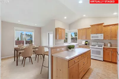540 NW 28th St, Redmond, OR 97756 - Photo 5
