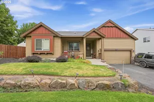 540 NW 28th St, Redmond, OR 97756 - Photo 1