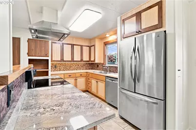 1800 Lakewood Ct #138, Eugene, OR 97402 - Photo 7