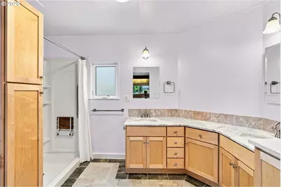 1800 Lakewood Ct #138, Eugene, OR 97402 - Photo 19