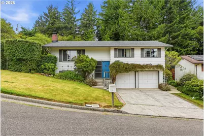 925 Oakway Dr, Coos Bay, OR 97420 - Photo 1
