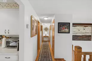 925 Oakway Dr, Coos Bay, OR 97420 - Photo 17