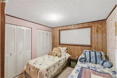 925 Oakway Dr, Coos Bay, OR 97420 - Photo 33