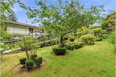 925 Oakway Dr, Coos Bay, OR 97420 - Photo 45