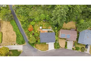 925 Oakway Dr, Coos Bay, OR 97420 - Photo 5