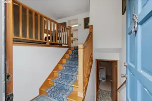 925 Oakway Dr, Coos Bay, OR 97420 - Photo 9