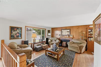 925 Oakway Dr, Coos Bay, OR 97420 - Photo 11