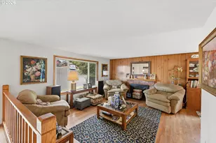925 Oakway Dr, Coos Bay, OR 97420 - Photo 11