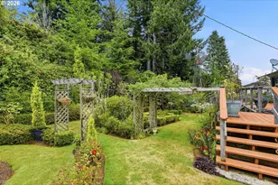 925 Oakway Dr, Coos Bay, OR 97420 - Photo 37