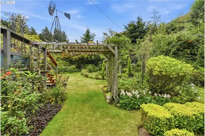 925 Oakway Dr, Coos Bay, OR 97420 - Photo 47