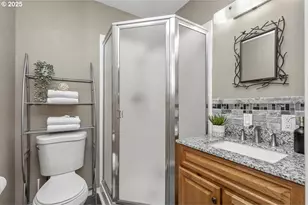 16175 SW Royalty Pkwy, King City, OR 97224 - Photo 19