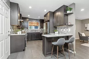 16175 SW Royalty Pkwy, King City, OR 97224 - Photo 11