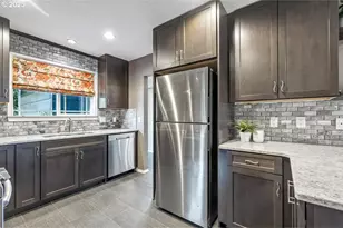 16175 SW Royalty Pkwy, King City, OR 97224 - Photo 13