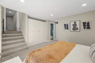 27 Marlboro Ln, Eugene, OR 97405 - Photo 27