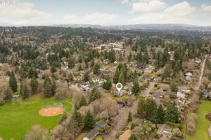 7323 SW 24th Ave, Portland, OR 97219 - Photo 43