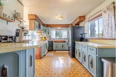 40352 Holley Heights Loop, Sweet Home, OR 97386 - Photo 7