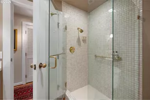 750 NW Westover Square, Portland, OR 97210 - Photo 41