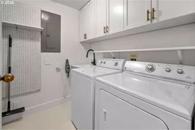750 NW Westover Sq, Portland, OR 97210 - Photo 37