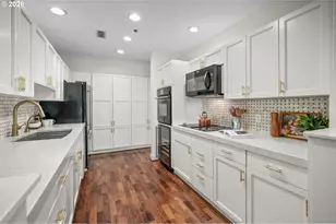 750 NW Westover Square, Portland, OR 97210 - Photo 21