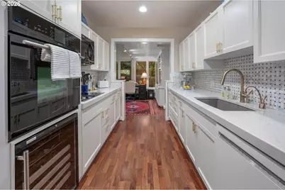 750 NW Westover Sq, Portland, OR 97210 - Photo 25