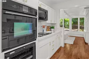 750 NW Westover Square, Portland, OR 97210 - Photo 23