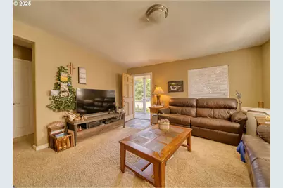 33812 Berg Rd, Warren, OR 97053 - Photo 3