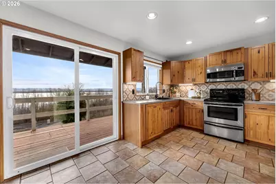 8121 NW Fruit Valley Rd, Vancouver, WA 98665 - Photo 13