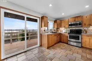 8121 NW Fruit Valley Rd, Vancouver, WA 98665 - Photo 13